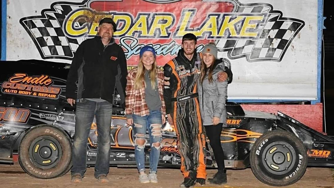 Calvin Iverson tops Modified field in Legendary 100 opener at Cedar Lake