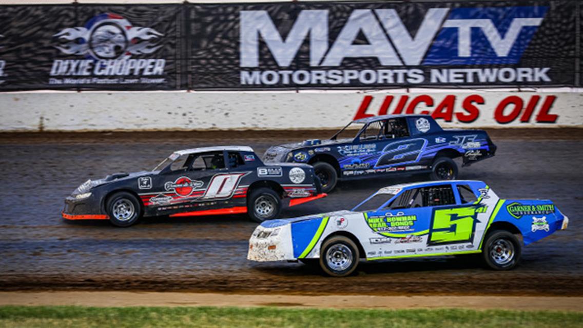 Midseason Championships at Lucas Oil Speedway on Saturday with USRA Stock Cars battle tight