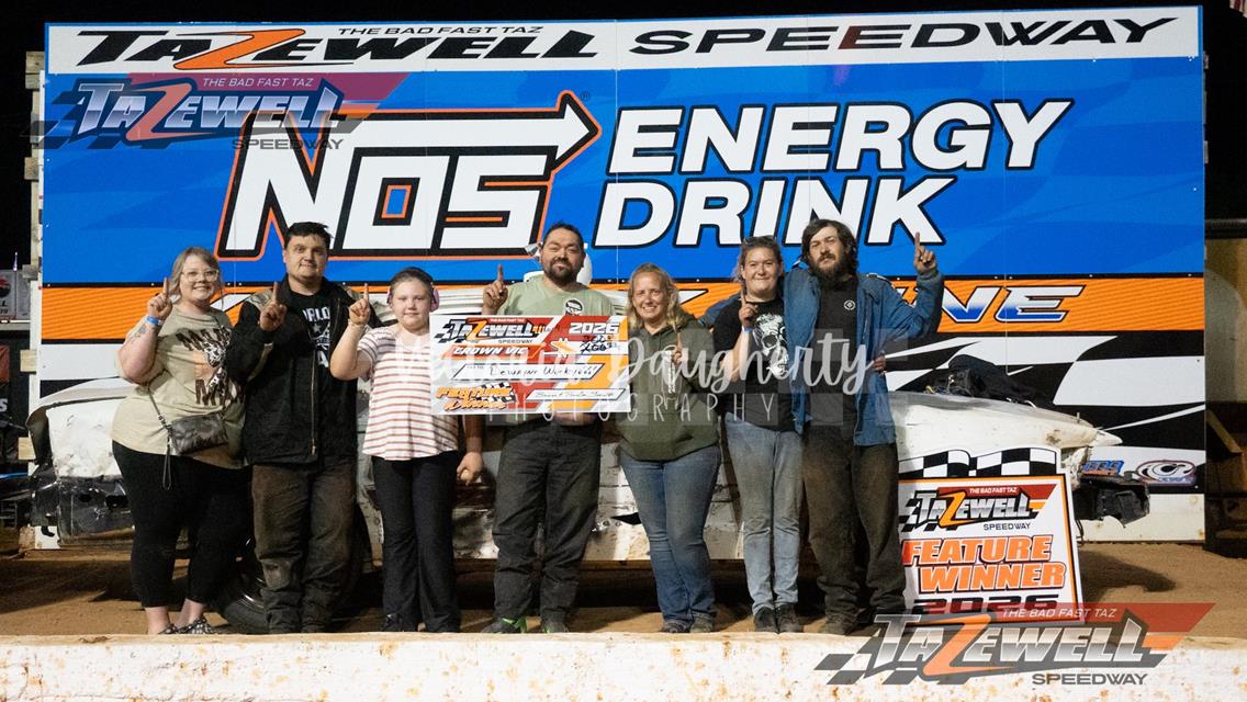 Crown Vic feature winner Dewayne Worley