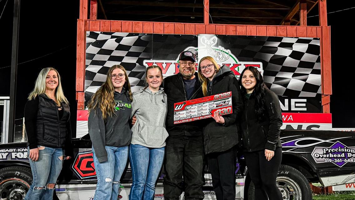 Hovden, Fels, Dettman and Boyer Best the Field at Winneshiek Raceway