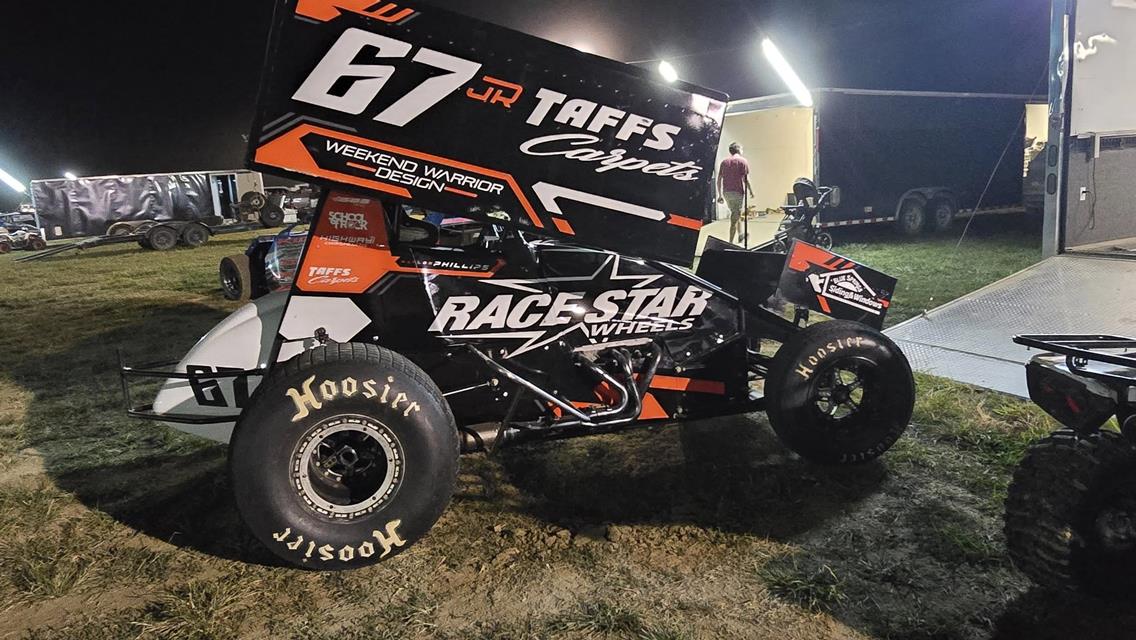 Phillips makes 305 sprint debut at Central Missouri Speedway