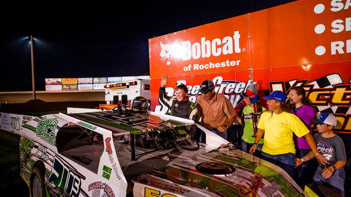 Chisholm Collects First USRA B-Mod Feature Win