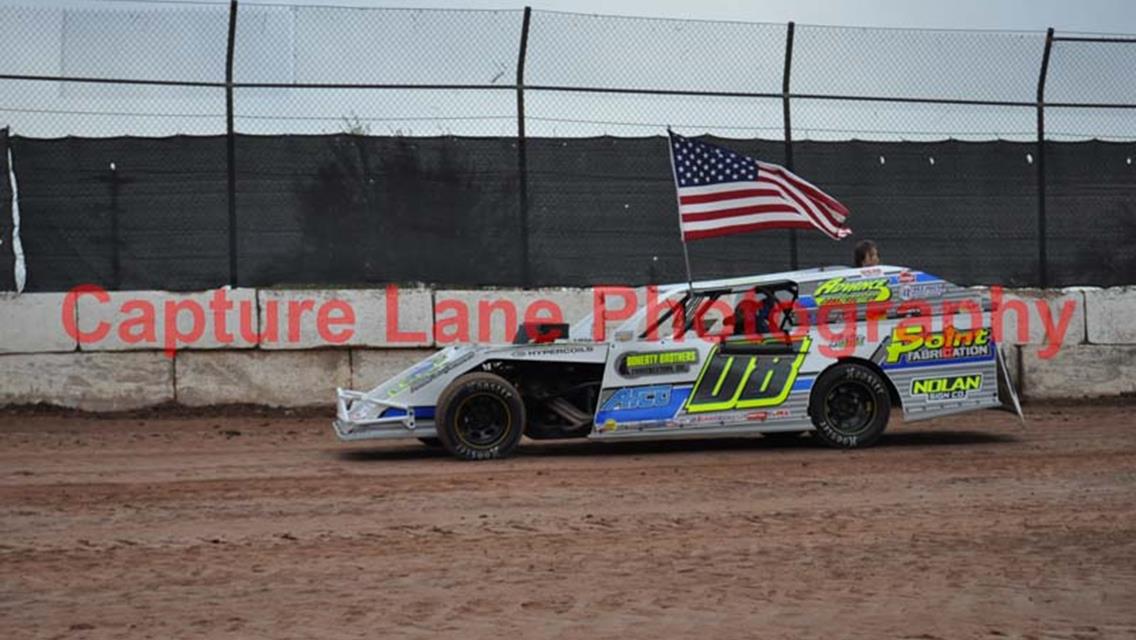 BENNETT STRIKES PAYDIRT IN OUTAGAMIE SEUBERT CALF RANCHES LATE MODEL LID-LIFTER