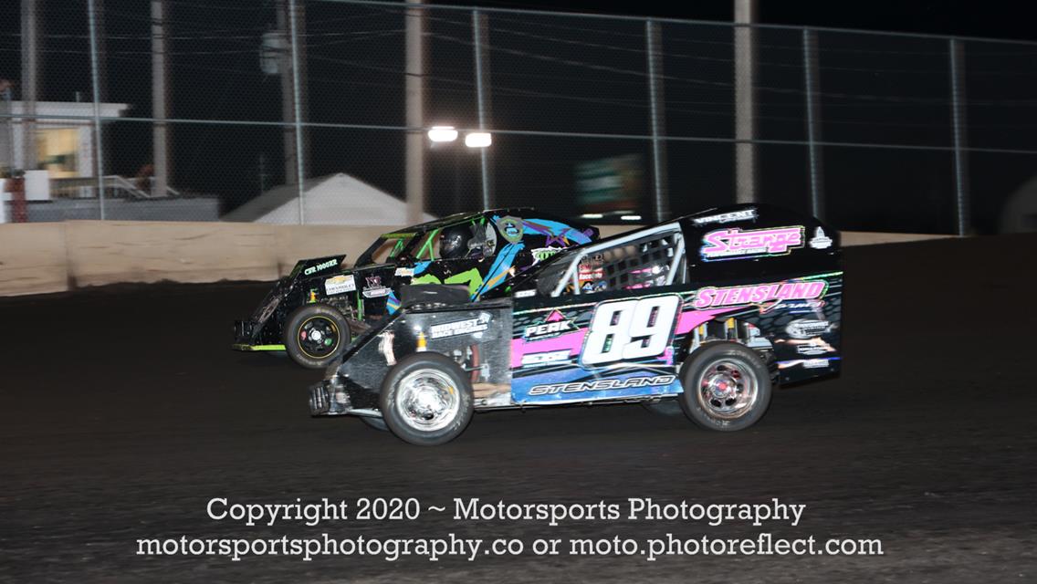 Dylan Thornton takes Modified win by inches