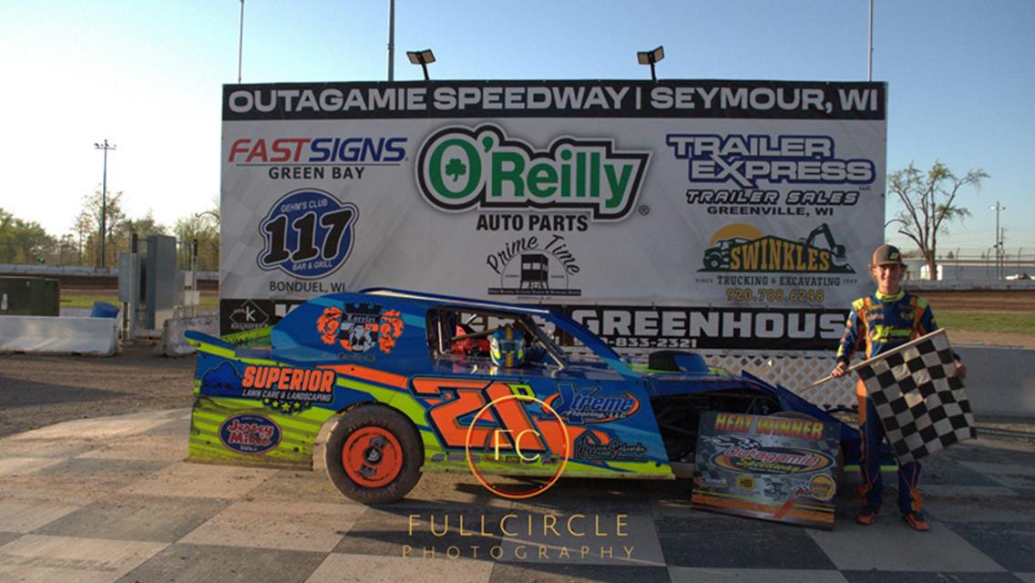 WHITMAN SHADES SCHMIDT, SCORES OUTAGAMIE IMCA MOD GO
