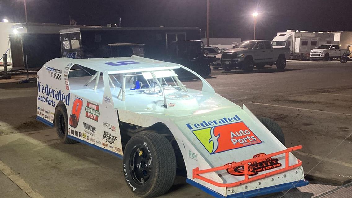 Schrader Visits Lucas Oil Speedway for King of America XV