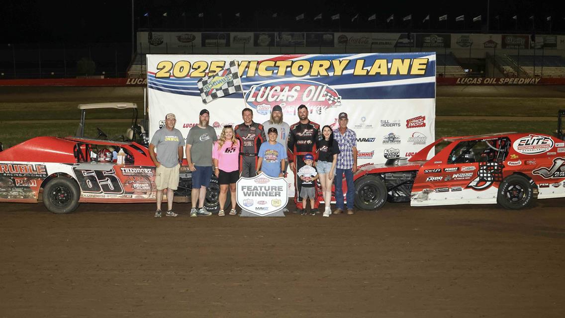 Jackson, Sheets split USRA B-Mod Twin 20s on Lucas Oil Speedway's Fan Appreciation Night