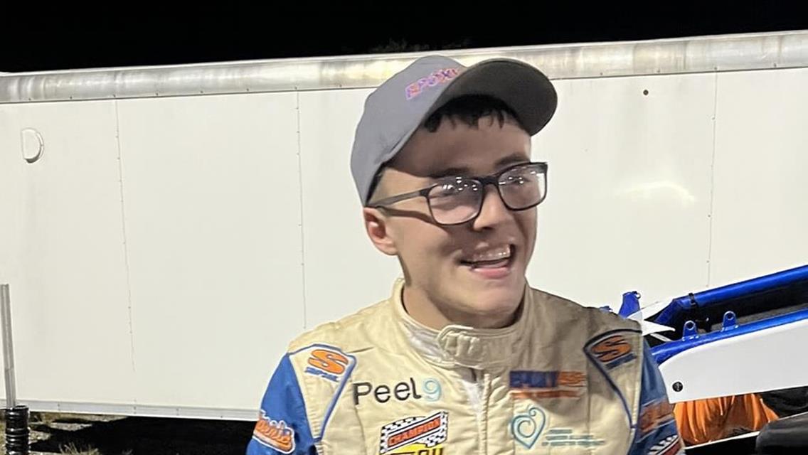 BOSS Sprints Racing Tonight at Atomic