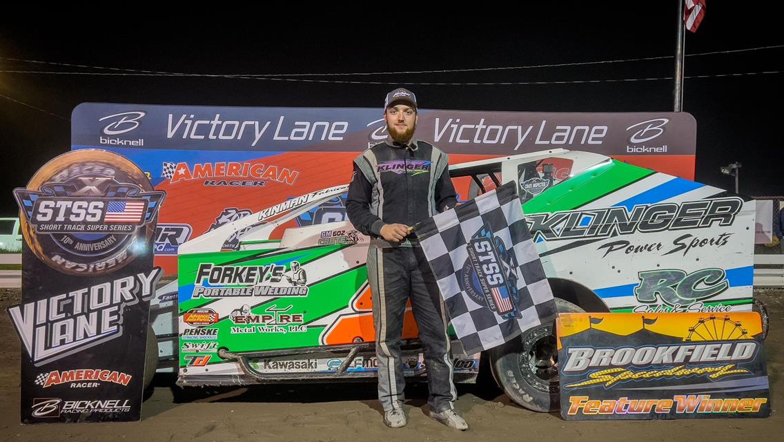 Brookfield Revival: Klinger Fends Off Toth for STSS Crate Checkered Before Full House