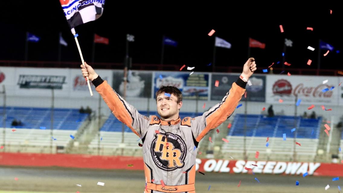 Solander soars to USMTS King of America Night 2 triumph at Lucas Oil Speedway