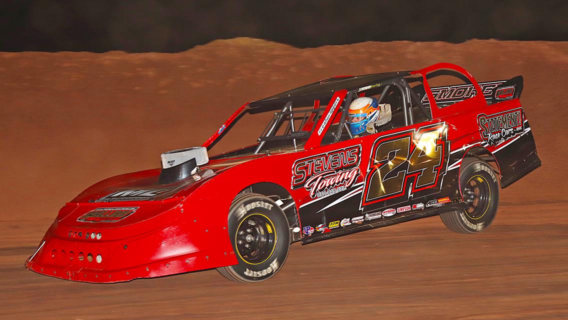 Rod Tucker Dominates Street Stock Special at Lake View