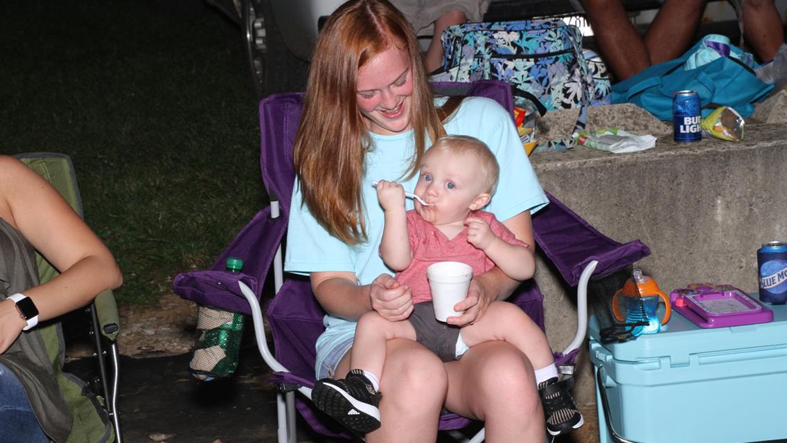 Sprint Car Trophy Dashes Friday Night!