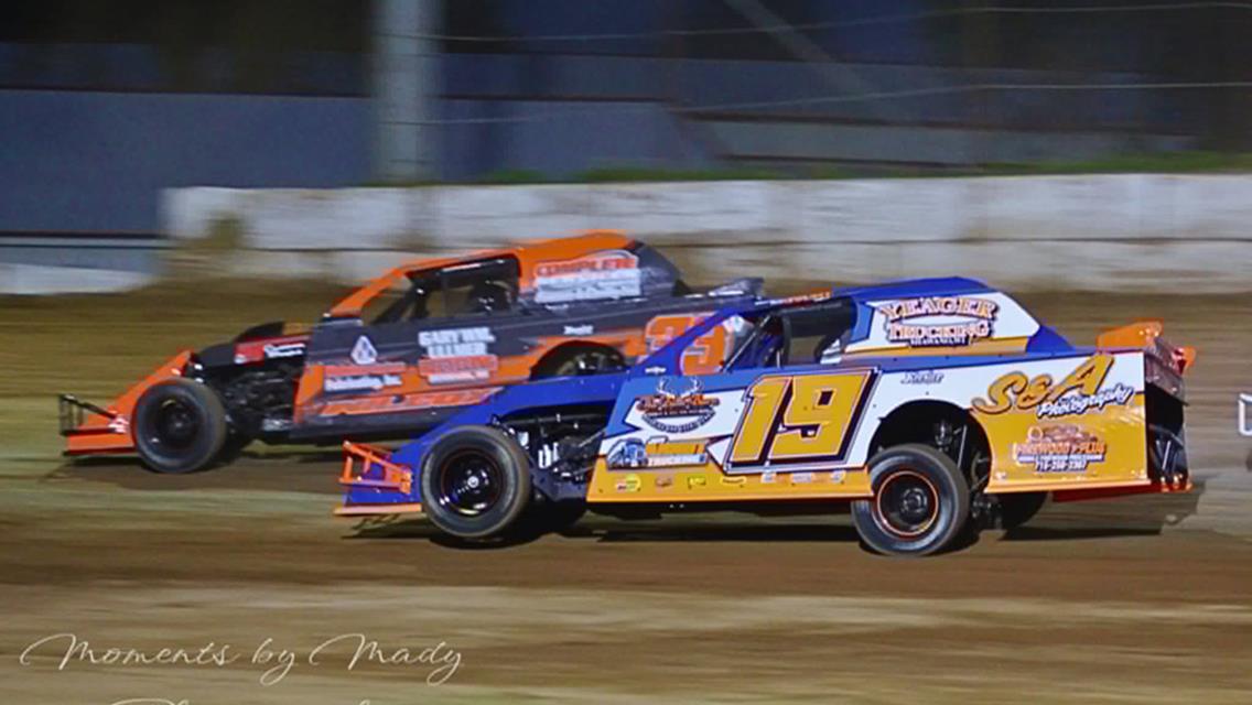WHITMAN SHADES SCHMIDT, SCORES OUTAGAMIE IMCA MOD GO