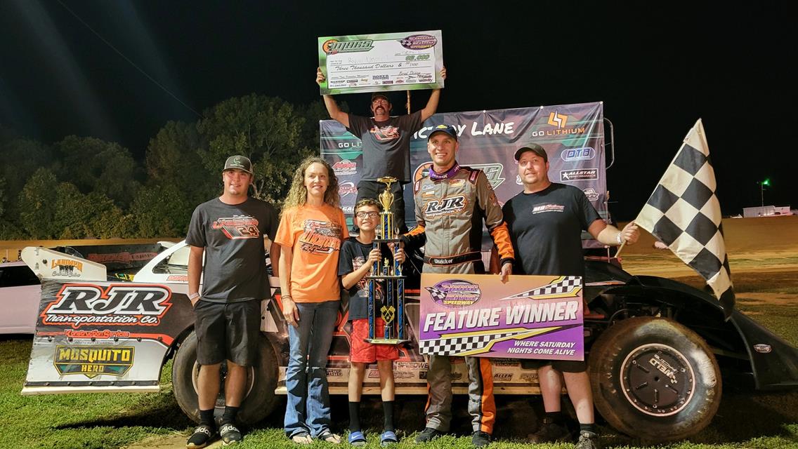 SPOON TRIUMPH: Unzicker Takes Win, Expands Points Lead