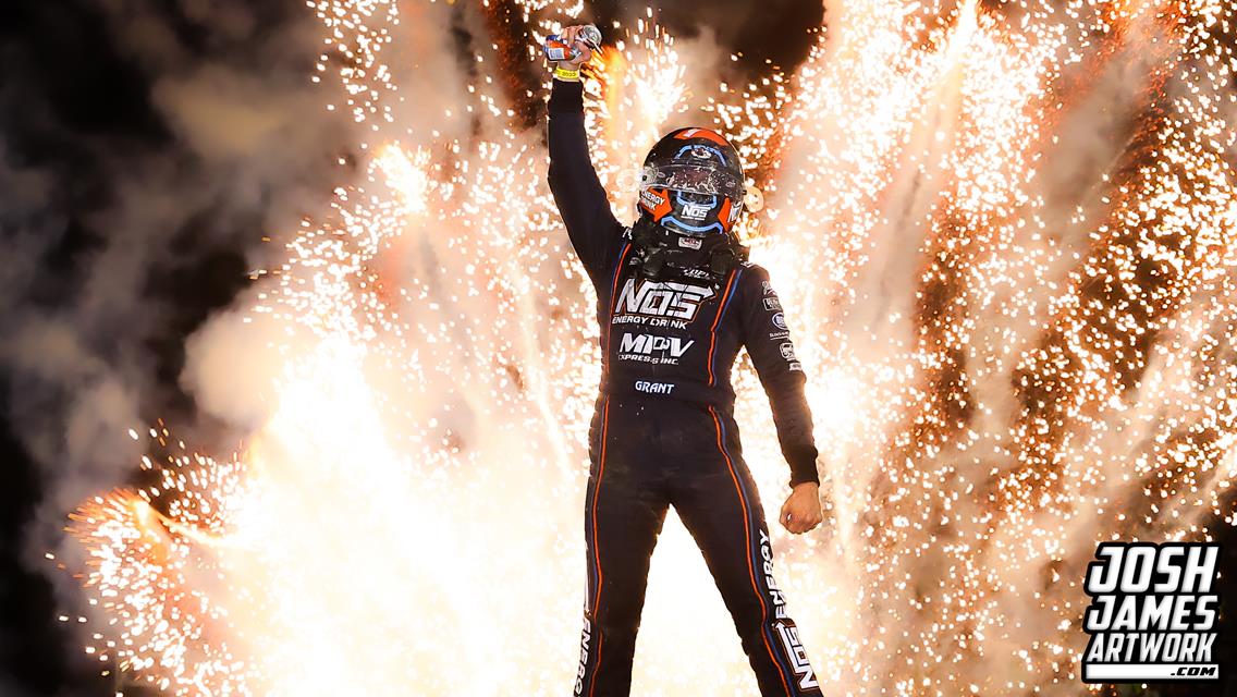 Kokomo Speedway delivers the thrills with another stellar Sprint Car Smackdown!