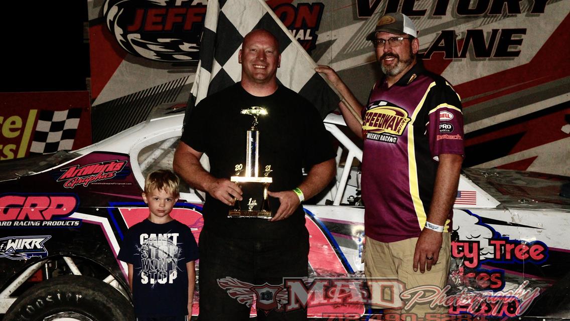 Park Jefferson Speedway closes out 2021 with Late Models and IMCA Championship