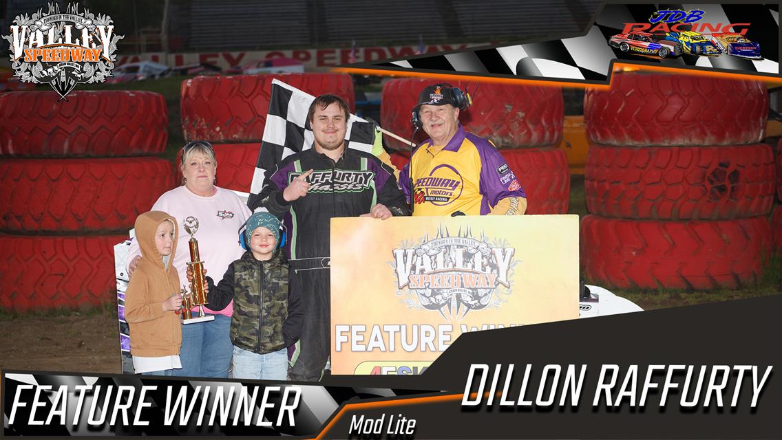 Ryun, Noll, Raffurty, Charles, Thomas visit Victory Lane