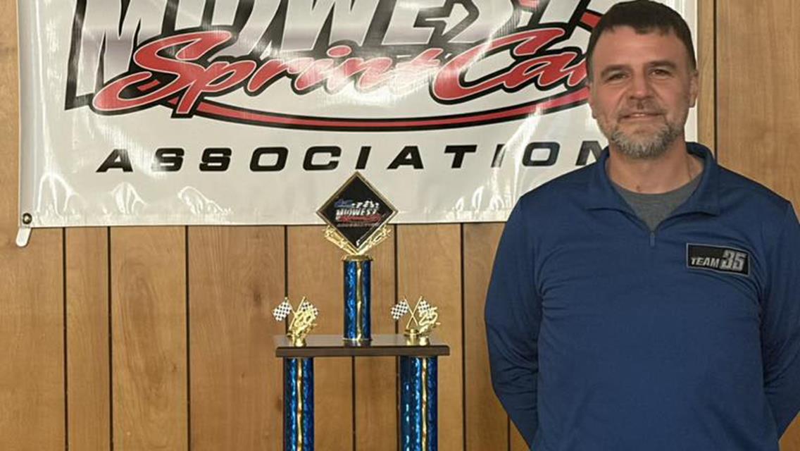 Schmidt shimmers as 2025 Midwest Sprint Car Association champ