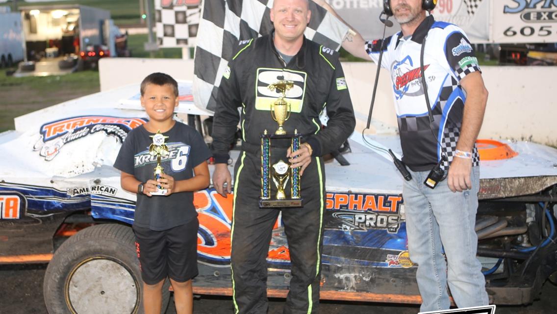 Bickett scores 21st career I-90 win, Yeigh reaches 39th