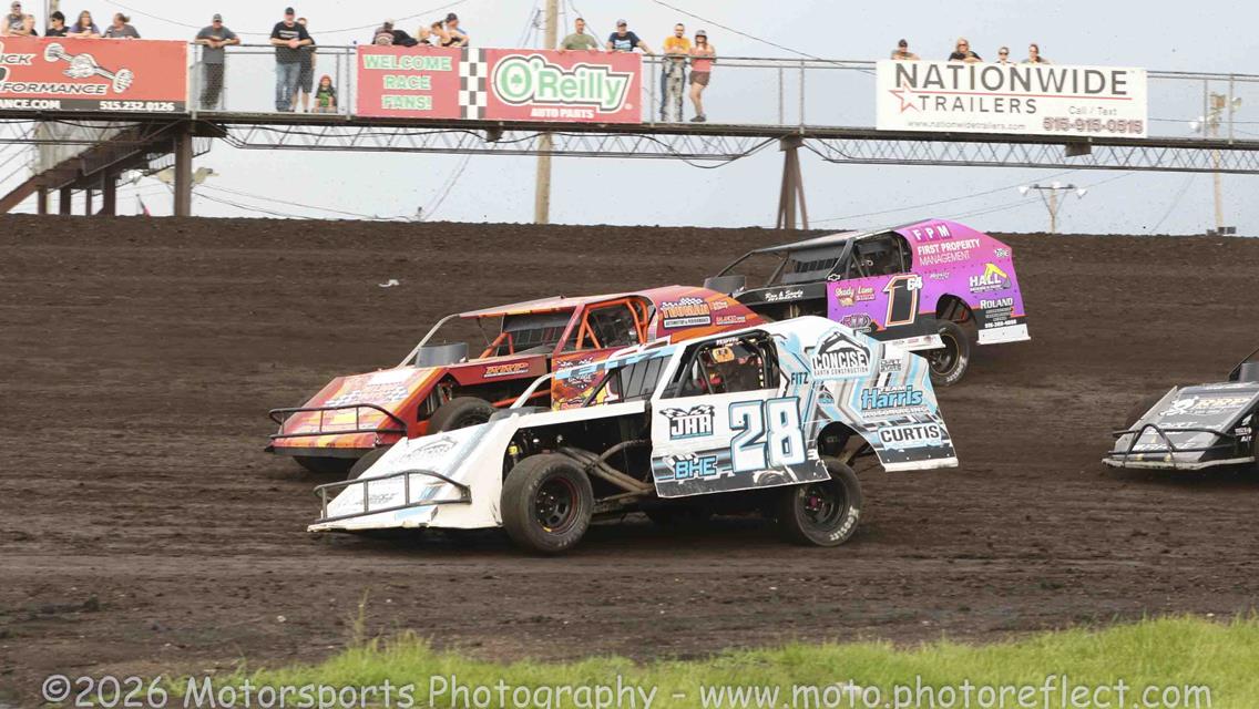 Huggins Hustles to Boone Mod Lite Victory; Modified Make-Up Feature Set for Saturday
