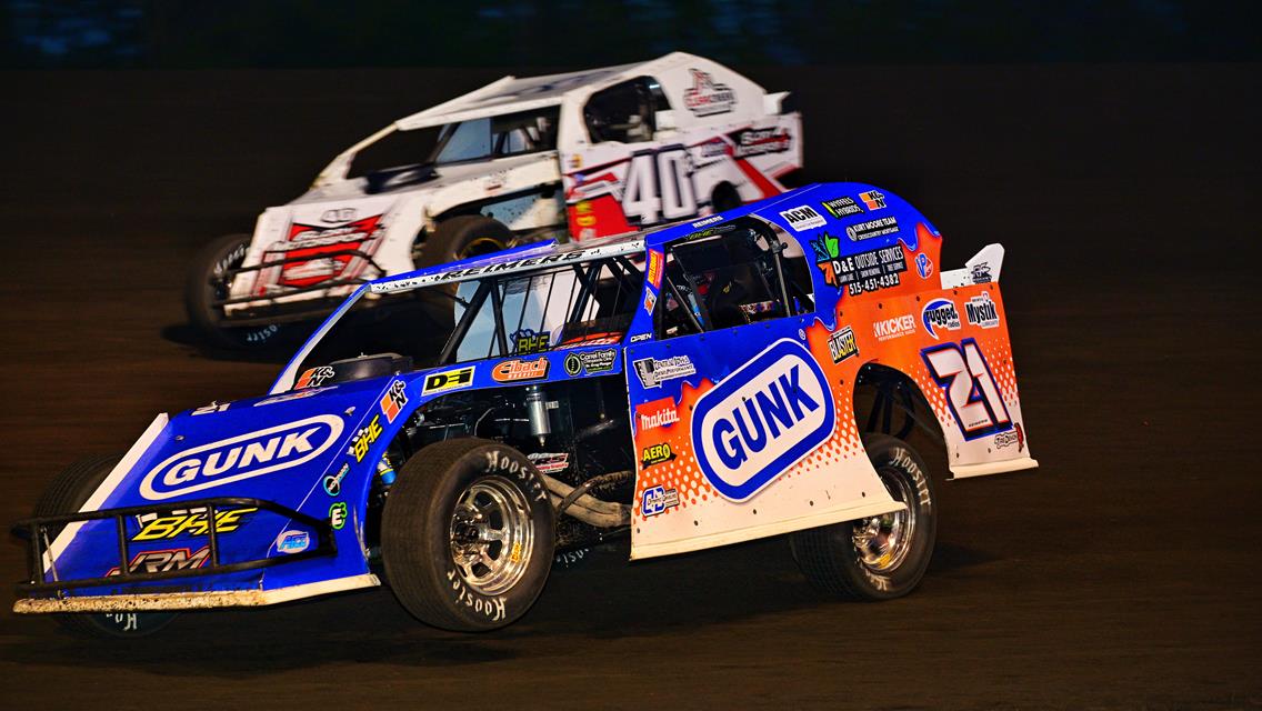 Huggins Hustles to Boone Mod Lite Victory; Modified Make-Up Feature Set for Saturday