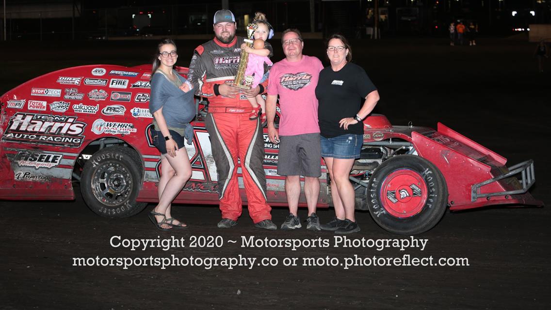 Brown, Smith, Smith, Hidlebaugh, and Brown score wins with fans in the stands