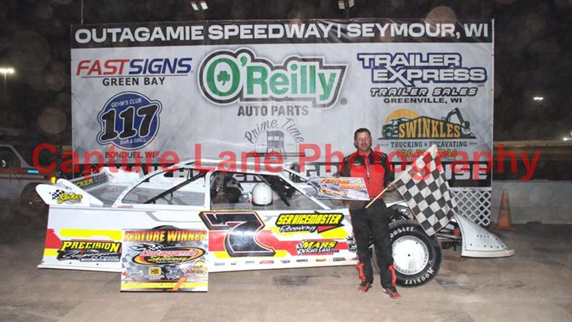 BENNETT STRIKES PAYDIRT IN OUTAGAMIE SEUBERT CALF RANCHES LATE MODEL LID-LIFTER