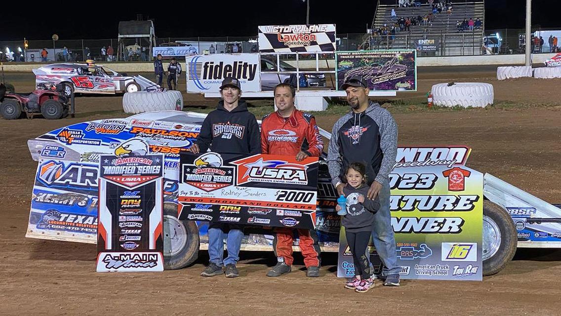 Sanders dominates USRA Modifieds at Lawton