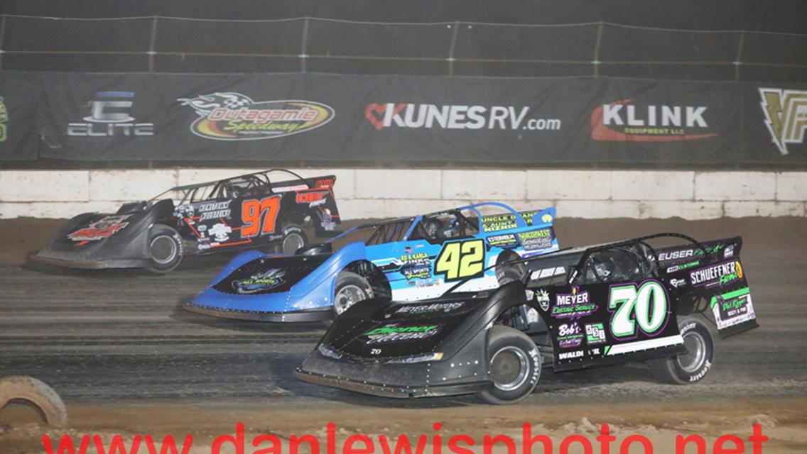 MIKE MULLEN DOUBLES UP ON OUTAGAMIE LATE MODEL, STOCK WINS