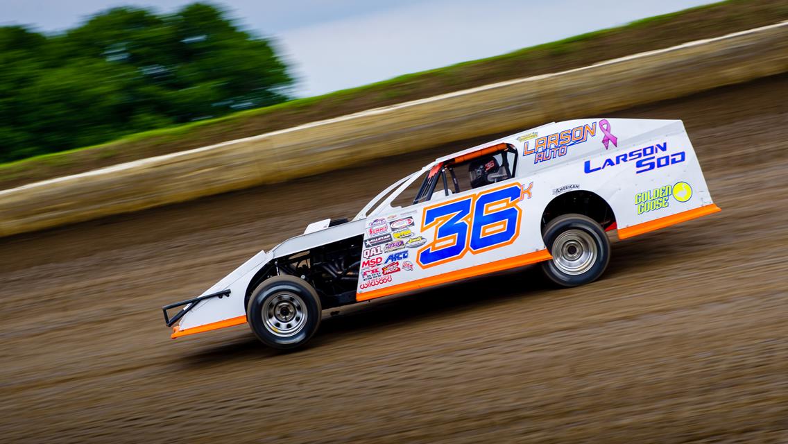 Kromschroeder &amp; Larson Earn First Deer Creek Wins