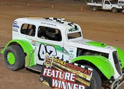 MELVIN SHOWS HIS CLASS