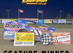 Late Race Pass Puts Lance Willix i