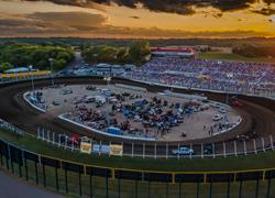 Huset’s Speedway Showcasing Specta