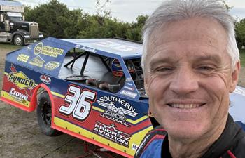Kenny Wallce coming to Devil's Bowl Speedway