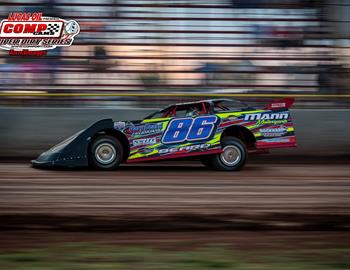 67 Speedway of Texarkana (Texarkana, AR) – Comp Cams Super Dirt Series – Kenneth Mitchell Memorial – July 22nd, 2022. (Millie Tanner photo)