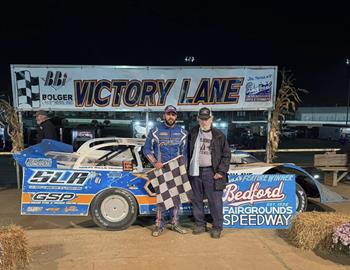 Kyle Hardy ruled Sundays Super Late Model A-Main at Bedford Speedway.