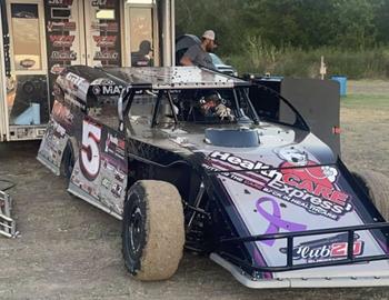 Jon Mitchells No. 5 Modified in the pit area at Hunt County Raceway (Greenville, Texas) on August 11, 2023.