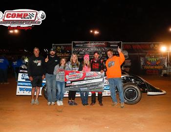 Jon Mitchell wins at Super Bee Speedway on October 19