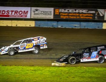 Rodney Sanders competes in preliminary action during the Modified World Championship at Mississippi Thunder Speedway (Fountain City, WI) on May 29, 2025.