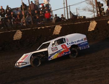 Ken Schrader in action. (Brendon Bauman photo)Image 7 of 9
