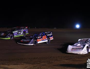 Spoon River Speedway (Lewiston, IL) – Midwest Auto Racing Series (MARS) Late Model Championship – 35th Annual Plowboy Nationals – August 31, 2025. (Josh James Artwork photo)