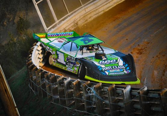 Erb attends World of Outlaws doubleheader in Tennessee