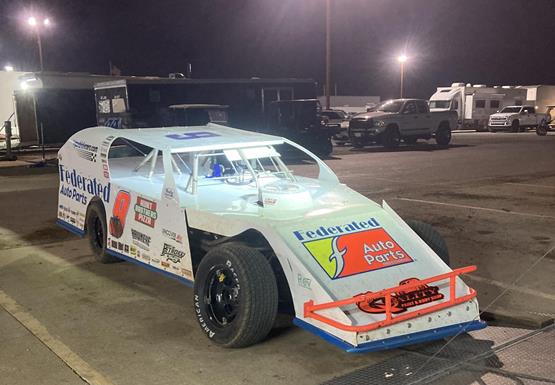 Schrader Visits Lucas Oil Speedway for King of America XV