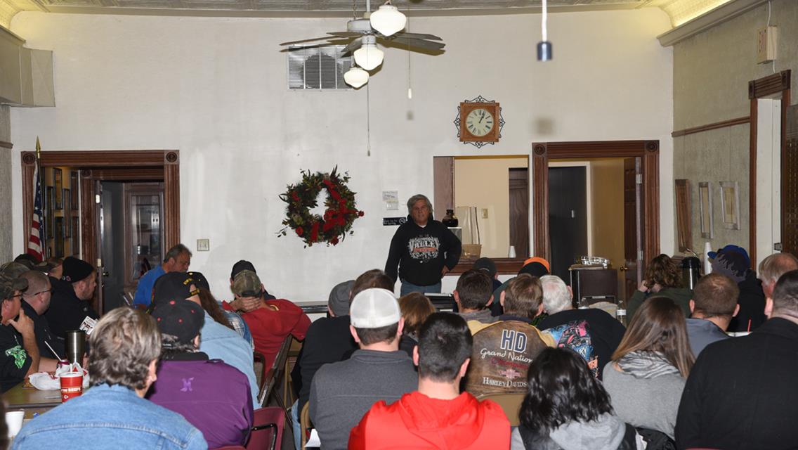 Valley Speedway switches weekly program to Friday nights in 2019