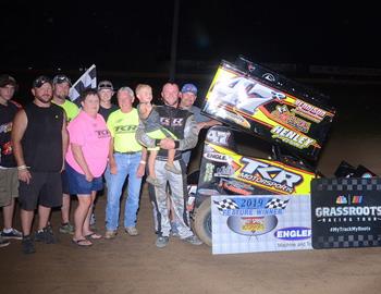 Outlaw feature winner: Tyler Rennison #47R